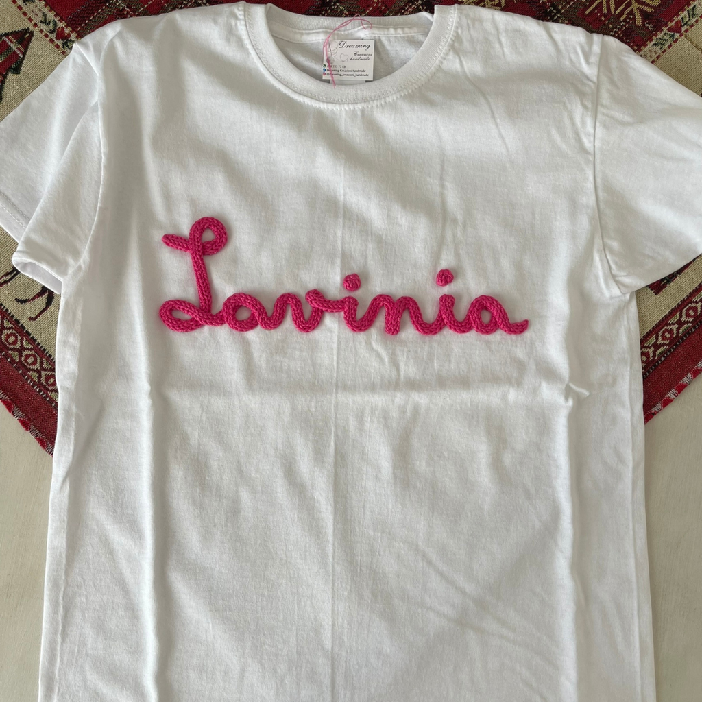 Personalizza: T-shirt bambino con nome in tricotin