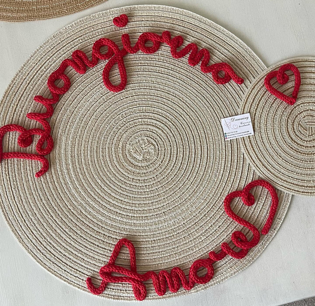 Tovaglietta sottopiatto tonda in paglia "Buongiorno amore"